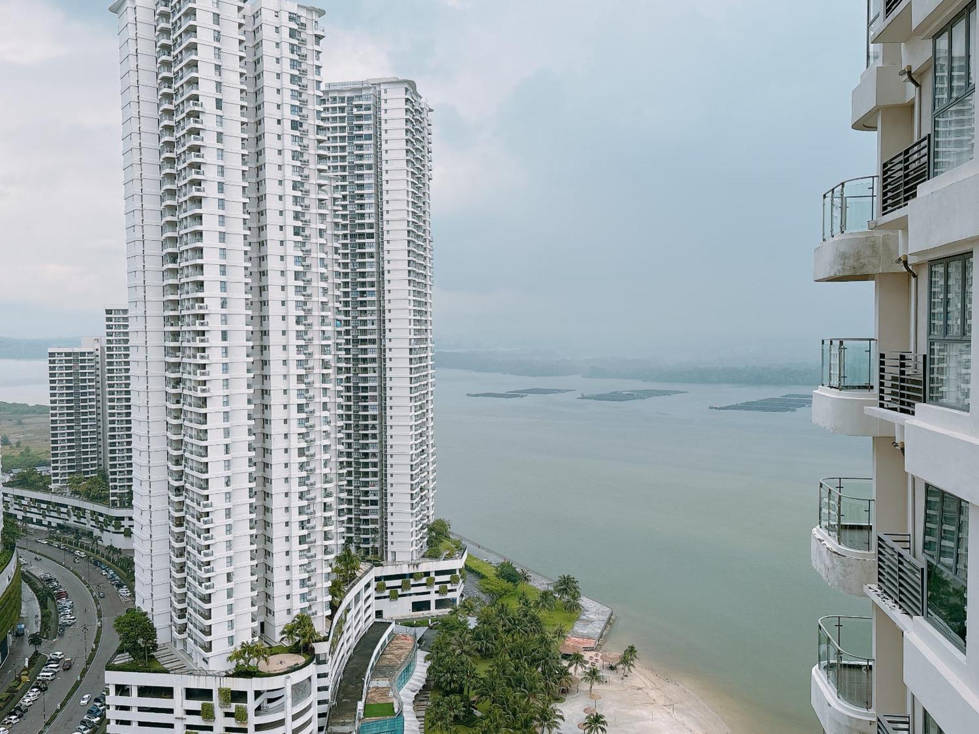 Seafront Country Garden Danga Bay By Lions Bay Διαμέρισμα Τζόχορ Μπάχρου Δωμάτιο φωτογραφία